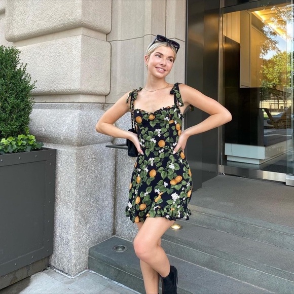 Reformation Dress Christine Oranges Fruit Sz M/8 - Picture 4 of 4